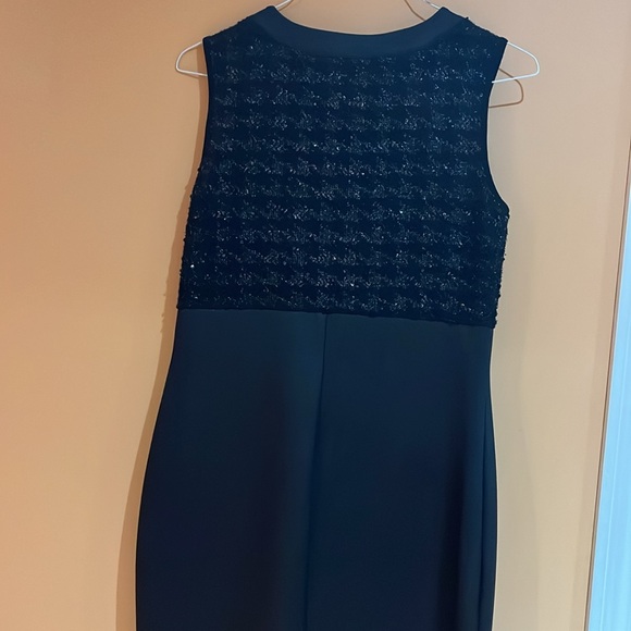 Ladies party/formal dresss - Picture 4 of 11